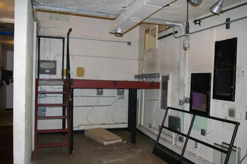 Quo Vadis Theatre - Spring 2008 From Savetheqvdotorg (newer photo)